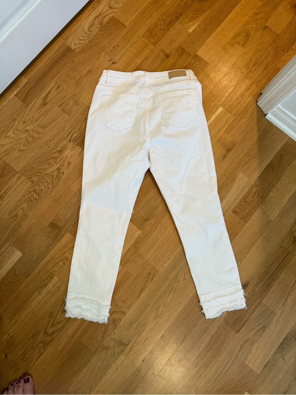 CHARLIE B White Straight-Leg Denim Pants - Picture 9 of 11